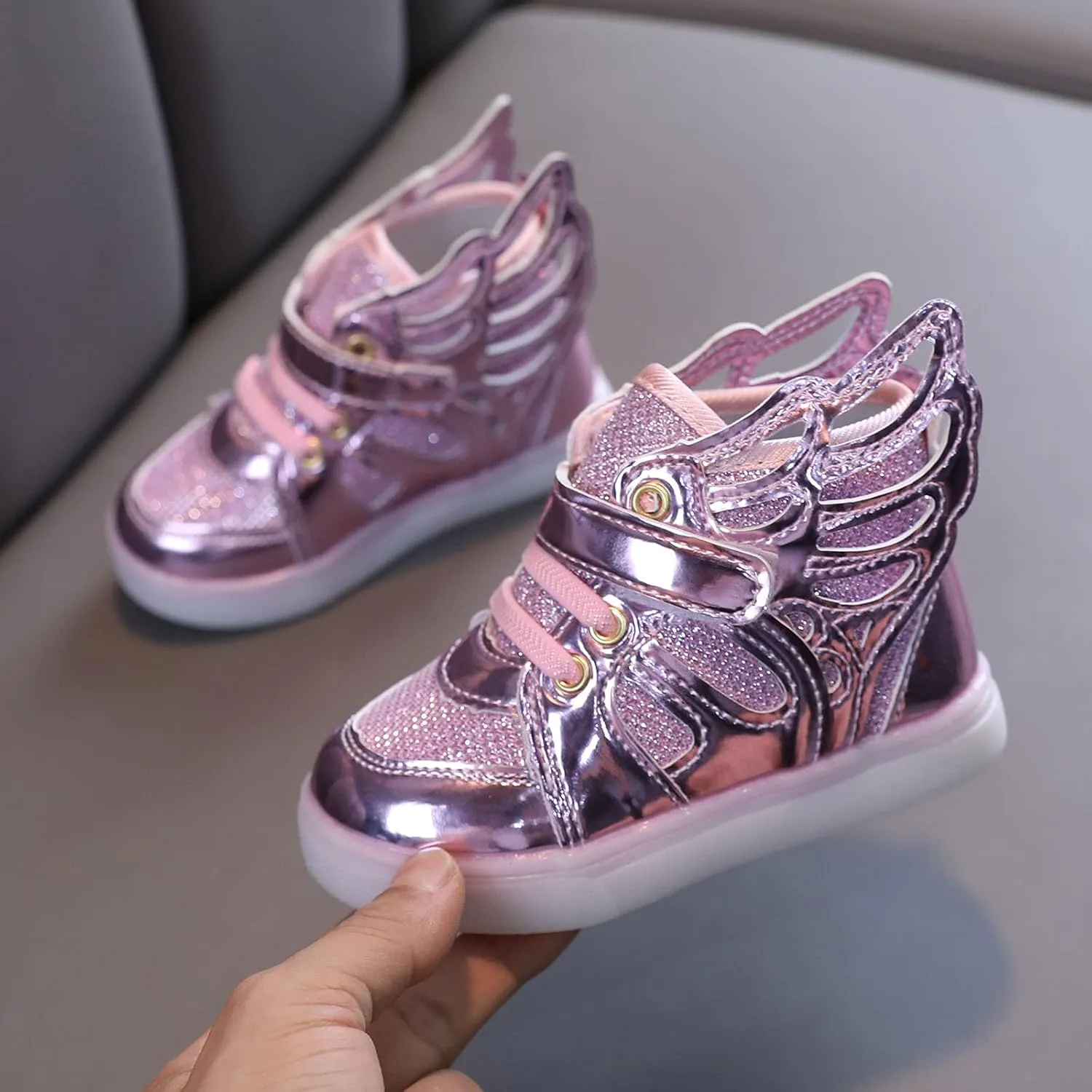 Children Bling Luminous Light Led Sneaker Kids Mesh High Tops Sport Party Shoes with Wing Style