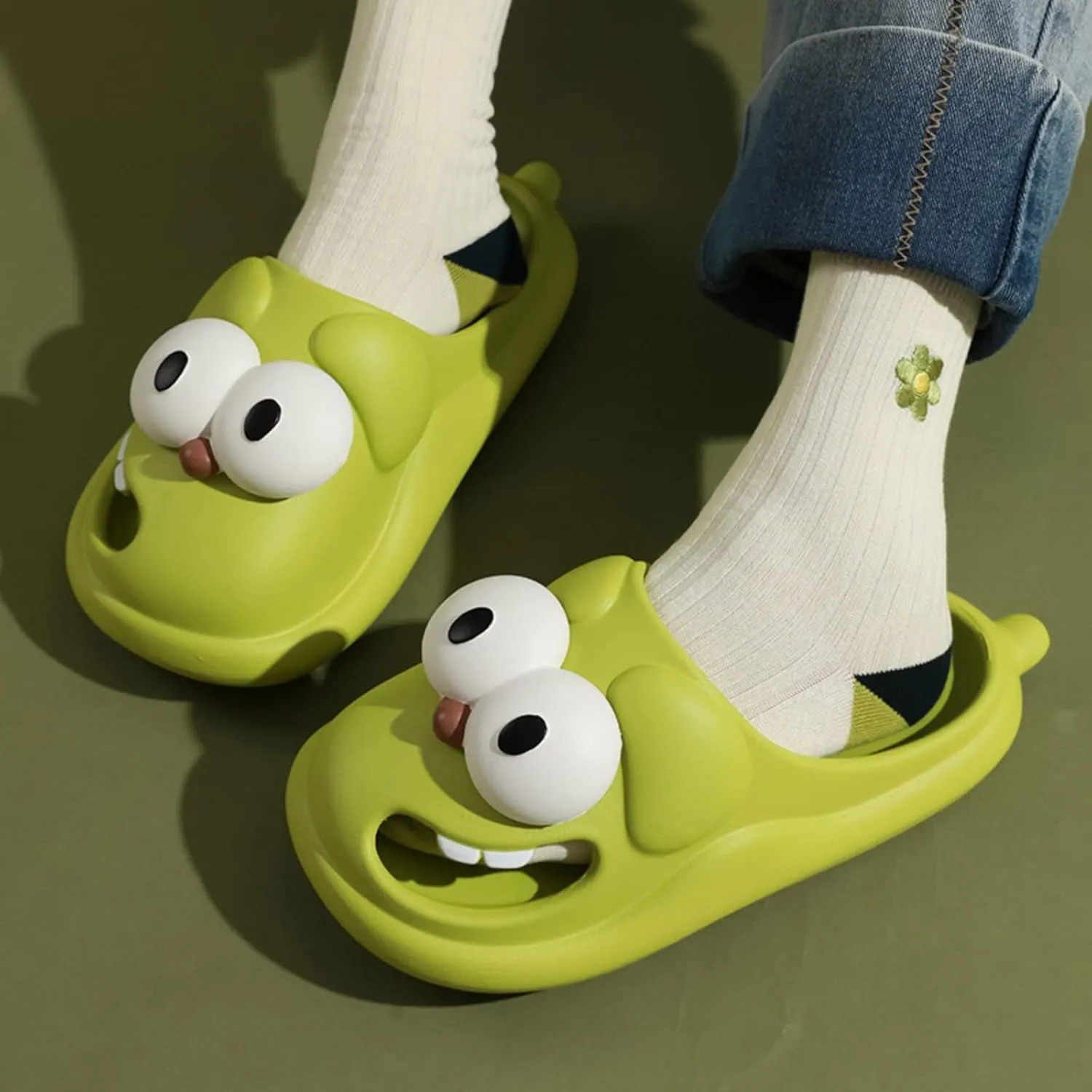 Cloud Slippers for Men Womens Slides Mens Slides for Women Non Slip Public Soft Sole Slippers