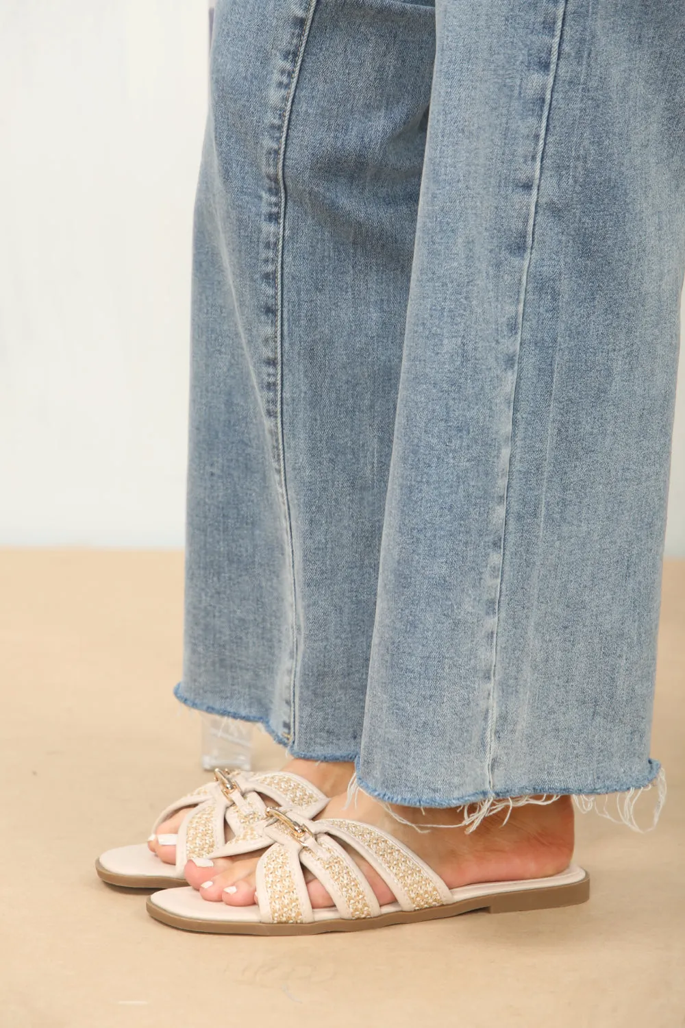 CREAM DESIGNER TRIM DETAIL RAFFIA STRAP SANDALS