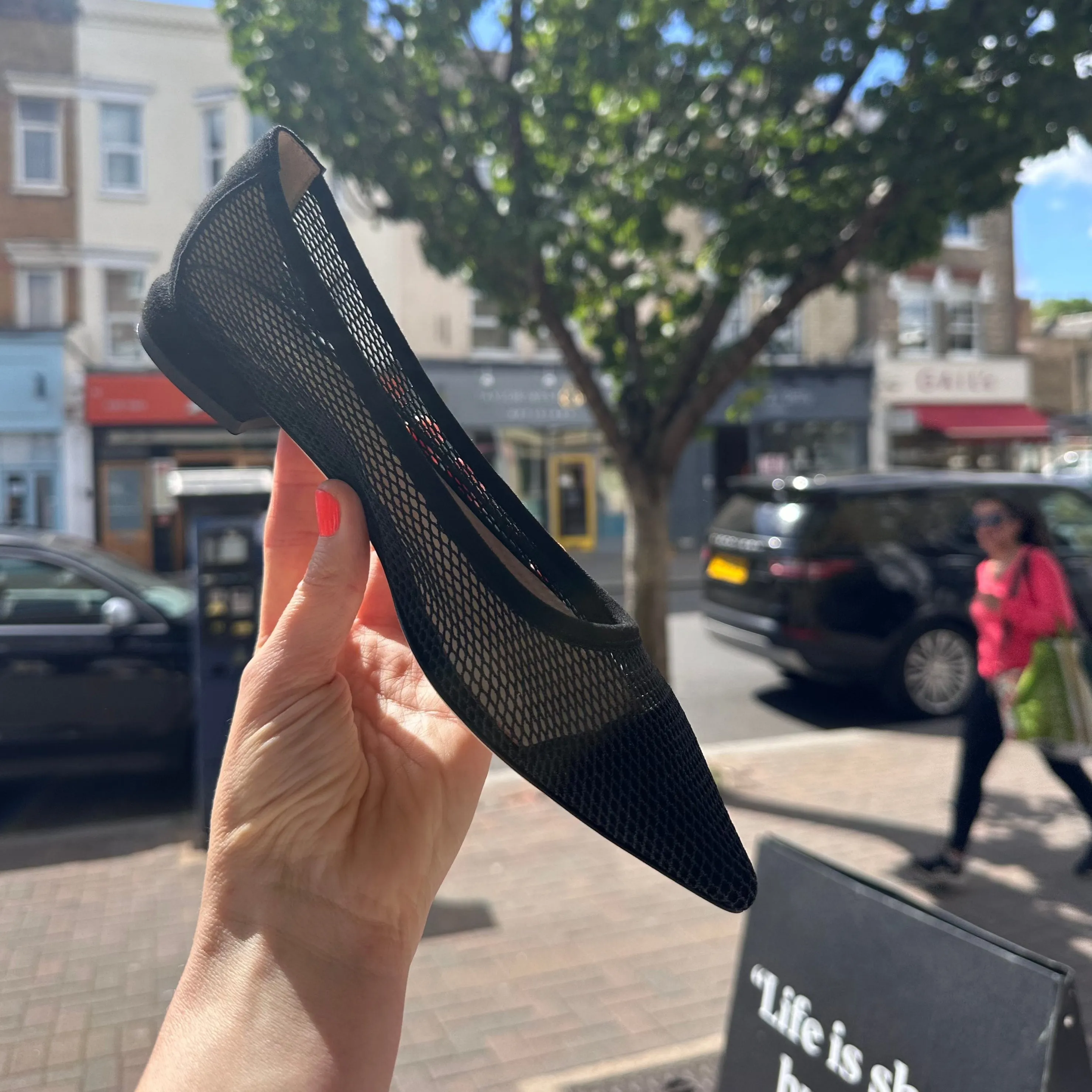 Doris Black netted flat