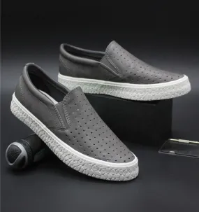 Hollowed Comfortable Slip-On Holes Sneaker