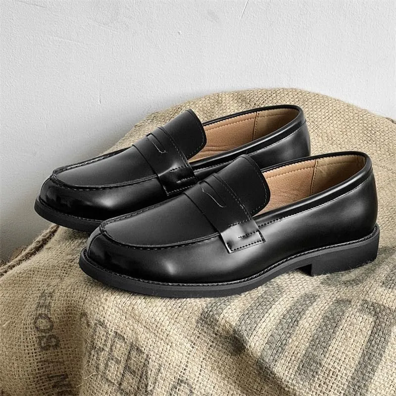 Men's Patent Leather Slip-on Dress Shoes Classic Round Toe Shiny Checkered Comfortable Dress Loafers