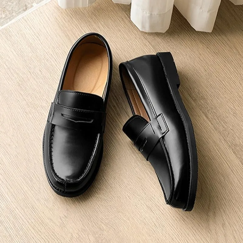 Men's Patent Leather Slip-on Dress Shoes Classic Round Toe Shiny Checkered Comfortable Dress Loafers