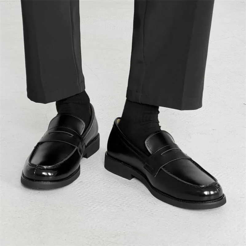 Men's Patent Leather Slip-on Dress Shoes Classic Round Toe Shiny Checkered Comfortable Dress Loafers