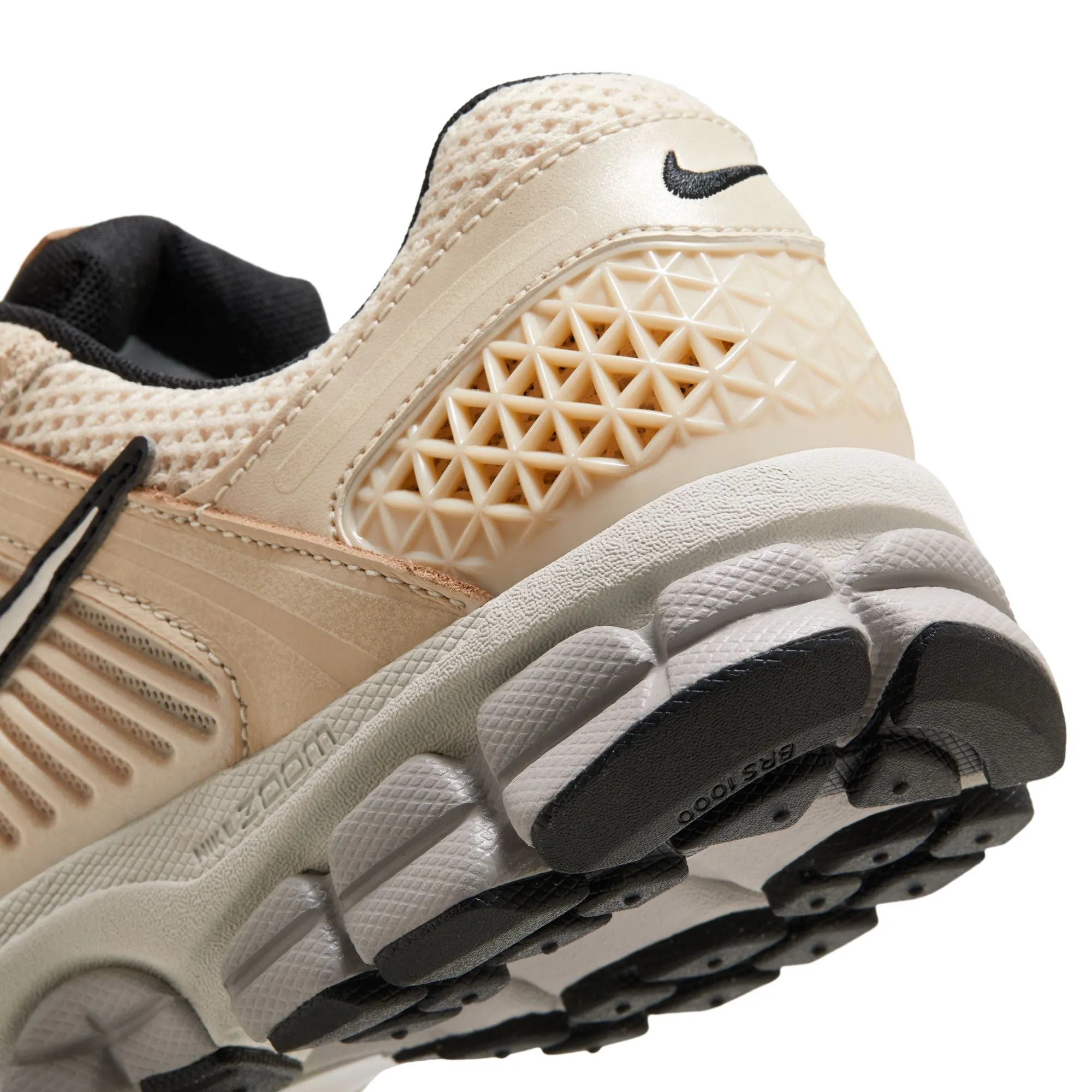 WMNS Nike Zoom Vomero 5 (Pearl White/Chrome-Light Bone)