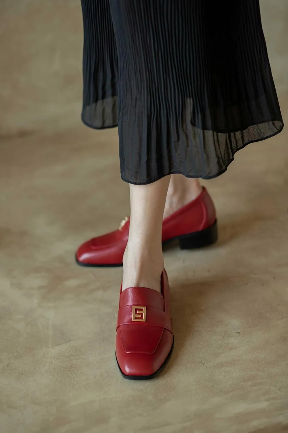 Women's Square Toe Loafers Low Chunky Heel Comfortable Penny Loafer Women Classic Business Dress Shoes Buckle Slip On Work Casual Flat Shoes for Ladies