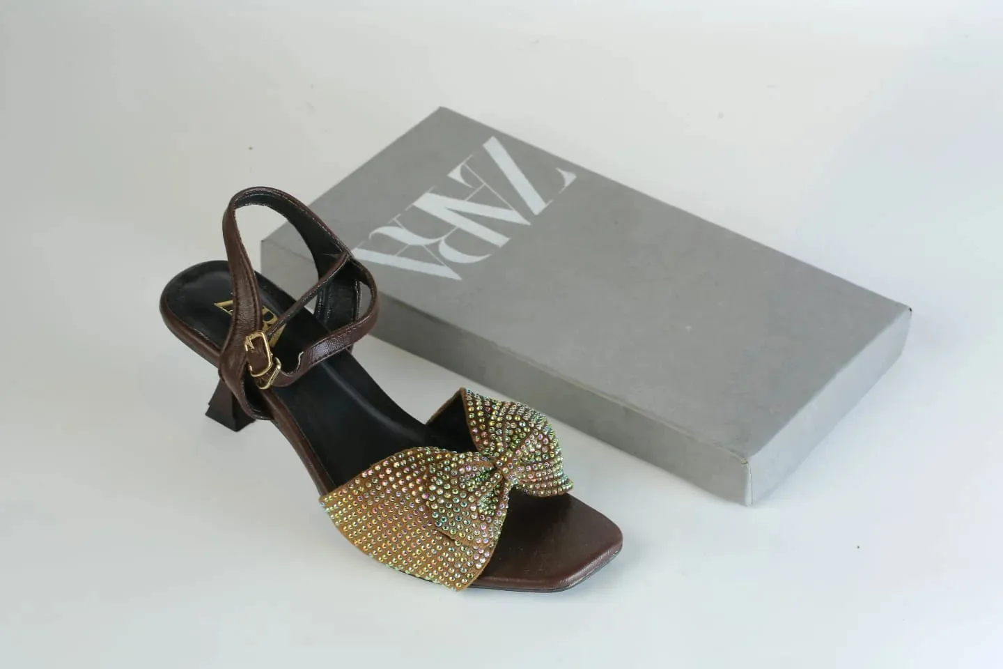 ZARA BOW FANCY SANDALS - BROWN